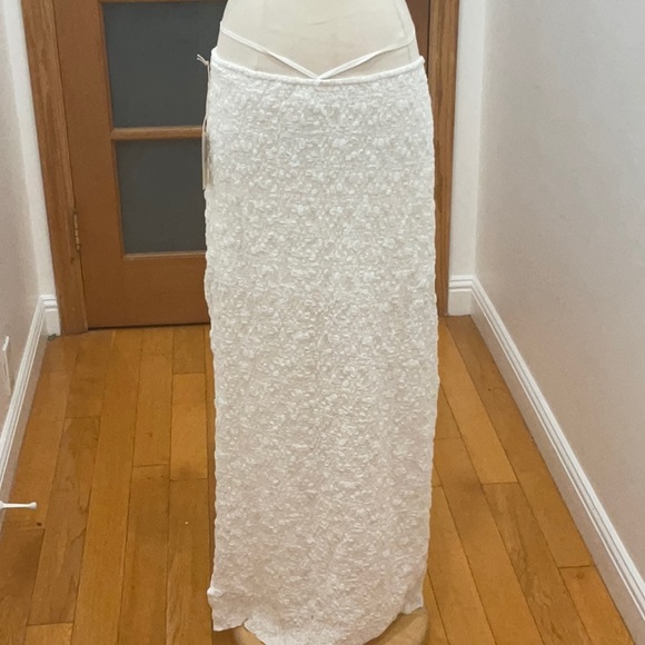 Tularosa Dianne Skirt Size XL - Picture 10 of 10